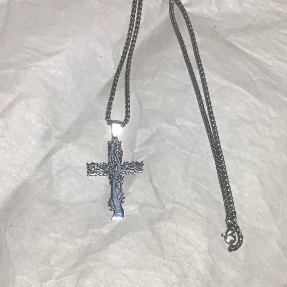 Christian cross tree pendant necklace - Picture 3 of 4